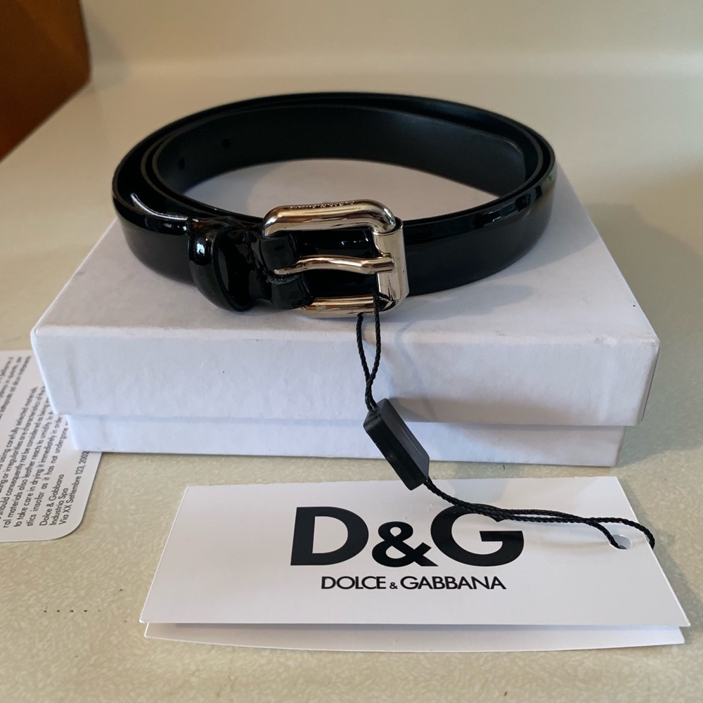 D&G Dolce and Gabbana black patent leather belt